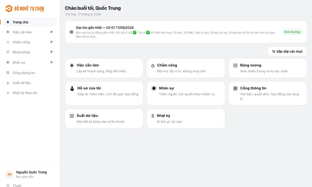 Màn hình tổng bên trong app quản trị nội bộ, đủ các mục việc cần làm, chấm công, bảng lương, nhân sự